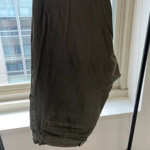 J Crew 484 pants in olive